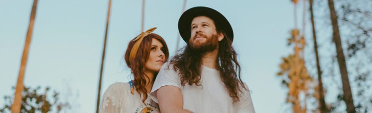 Video: Fox and Bones - Running Free